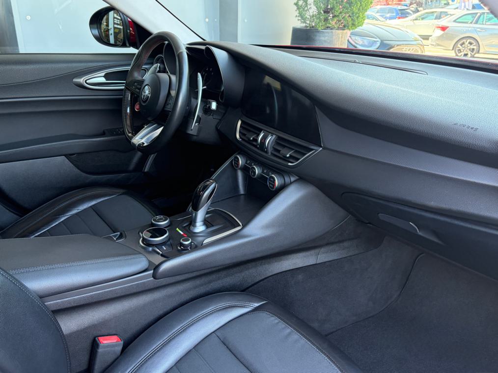 ALFA ROMEO Giulia 2.0 Super Automatic-image-7