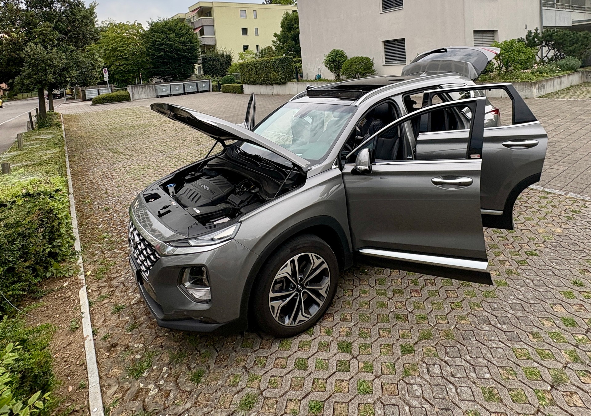 HYUNDAI 2.2 CRDi Vertex 7P-image-0