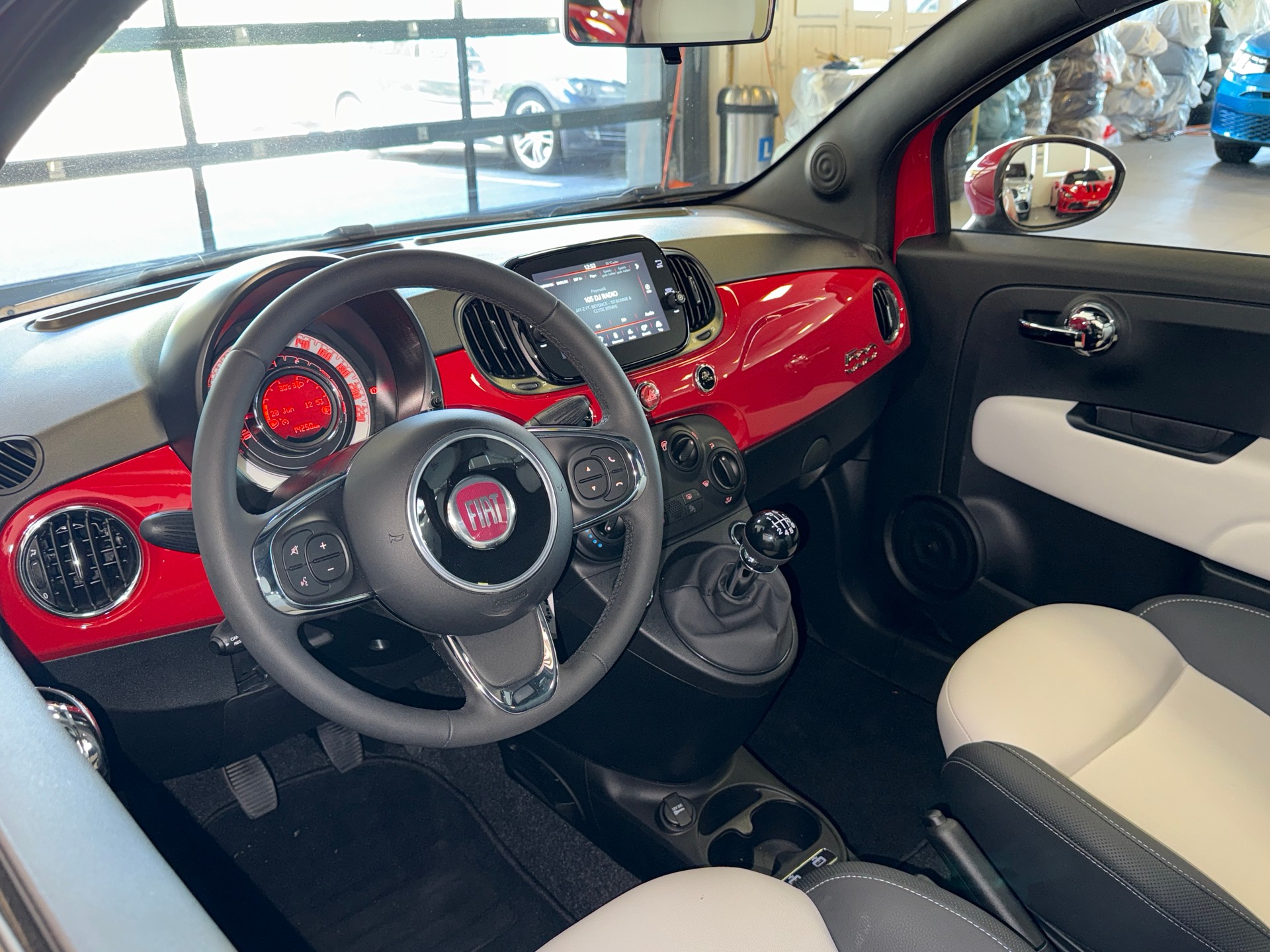 FIAT 500 1.0 Dolcevita Panorama Glasdach-image-6