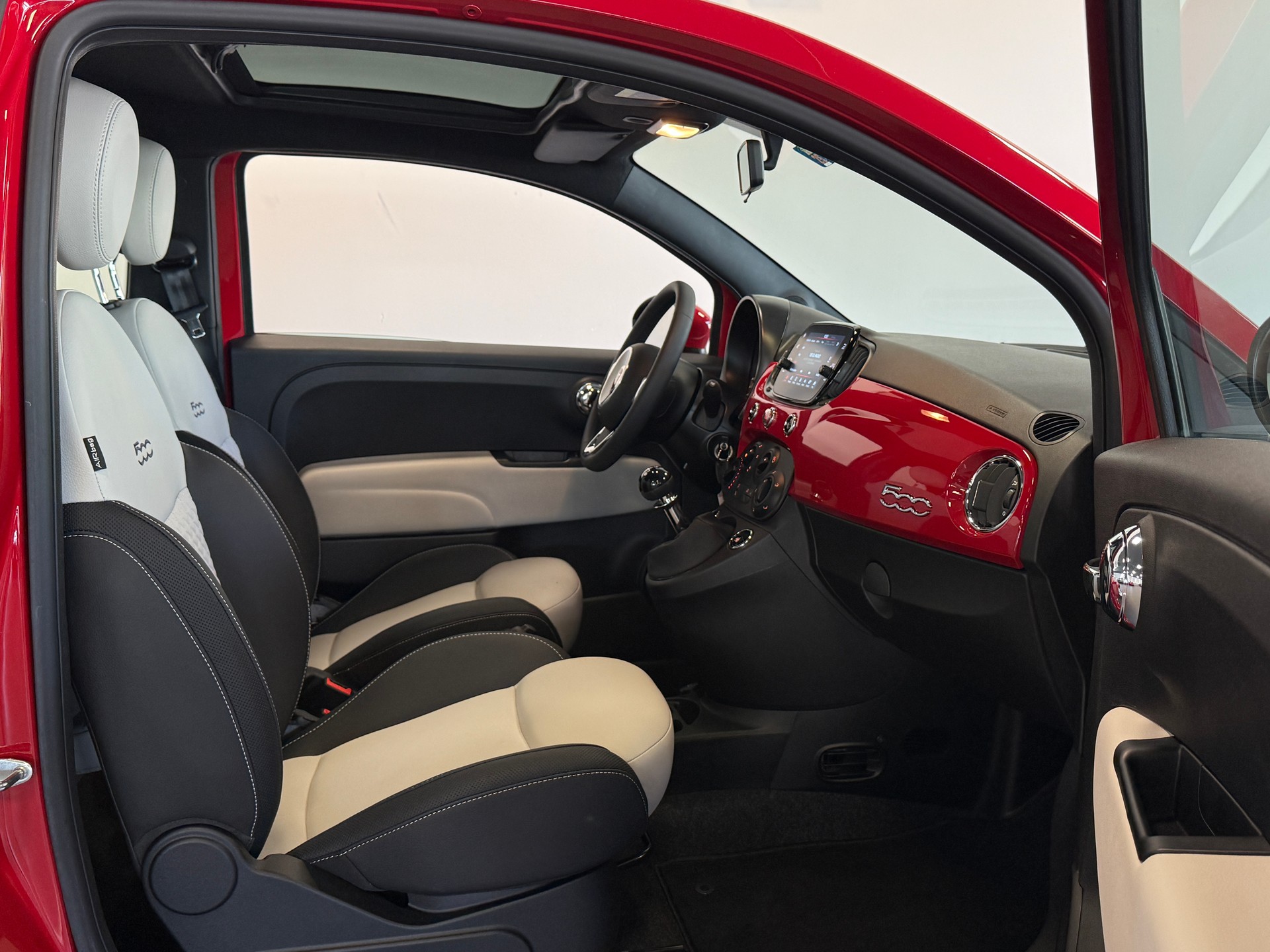 FIAT 500 1.0 Dolcevita Panorama Glasdach-image-9