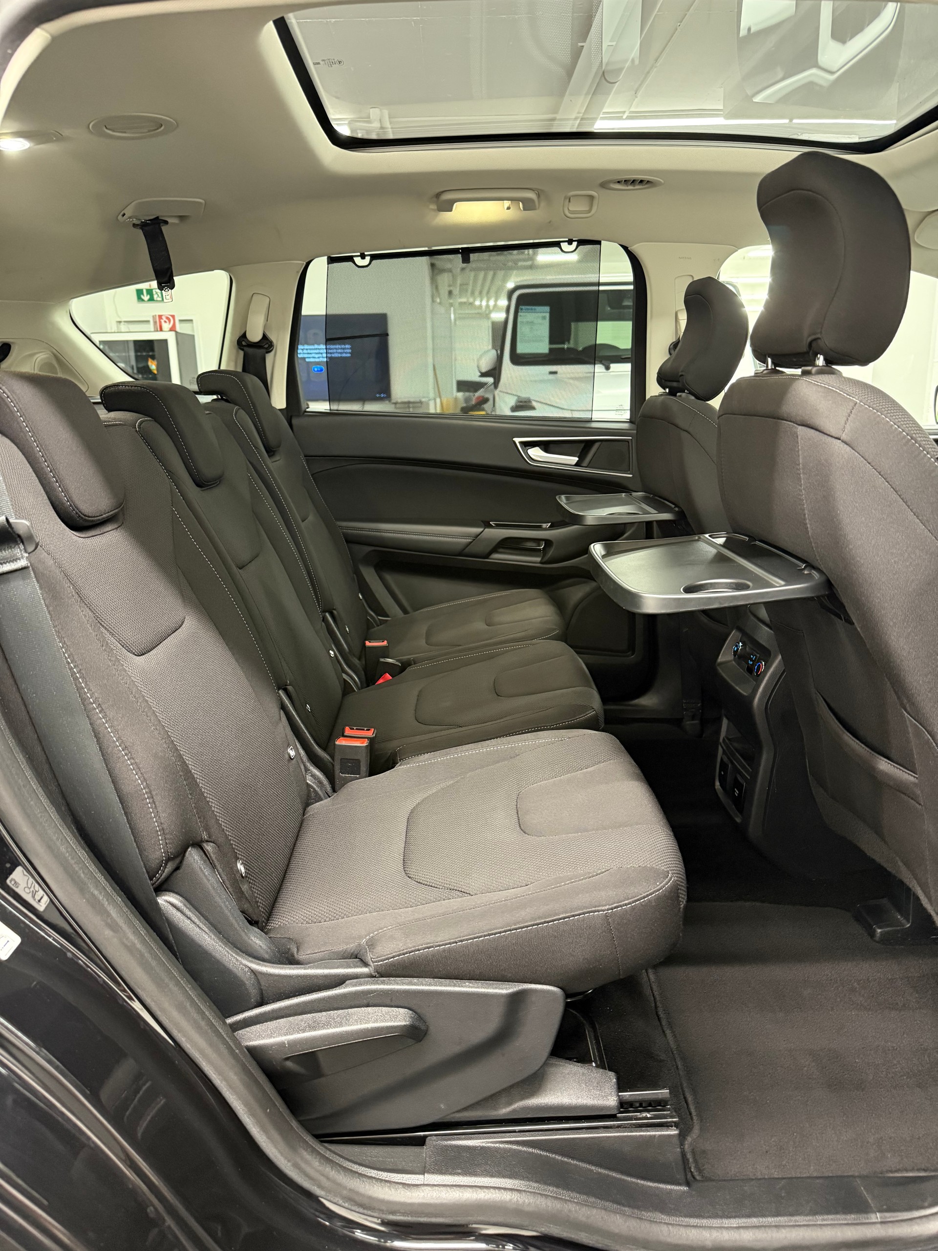 FORD S-Max 2.0 TDCi Titanium 7-Plätzer + AHK-image-25