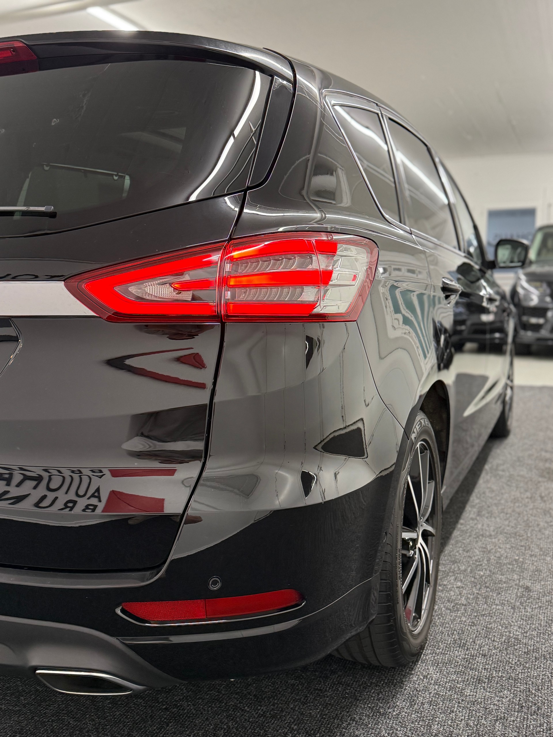 FORD S-Max 2.0 TDCi Titanium 7-Plätzer + AHK-image-4