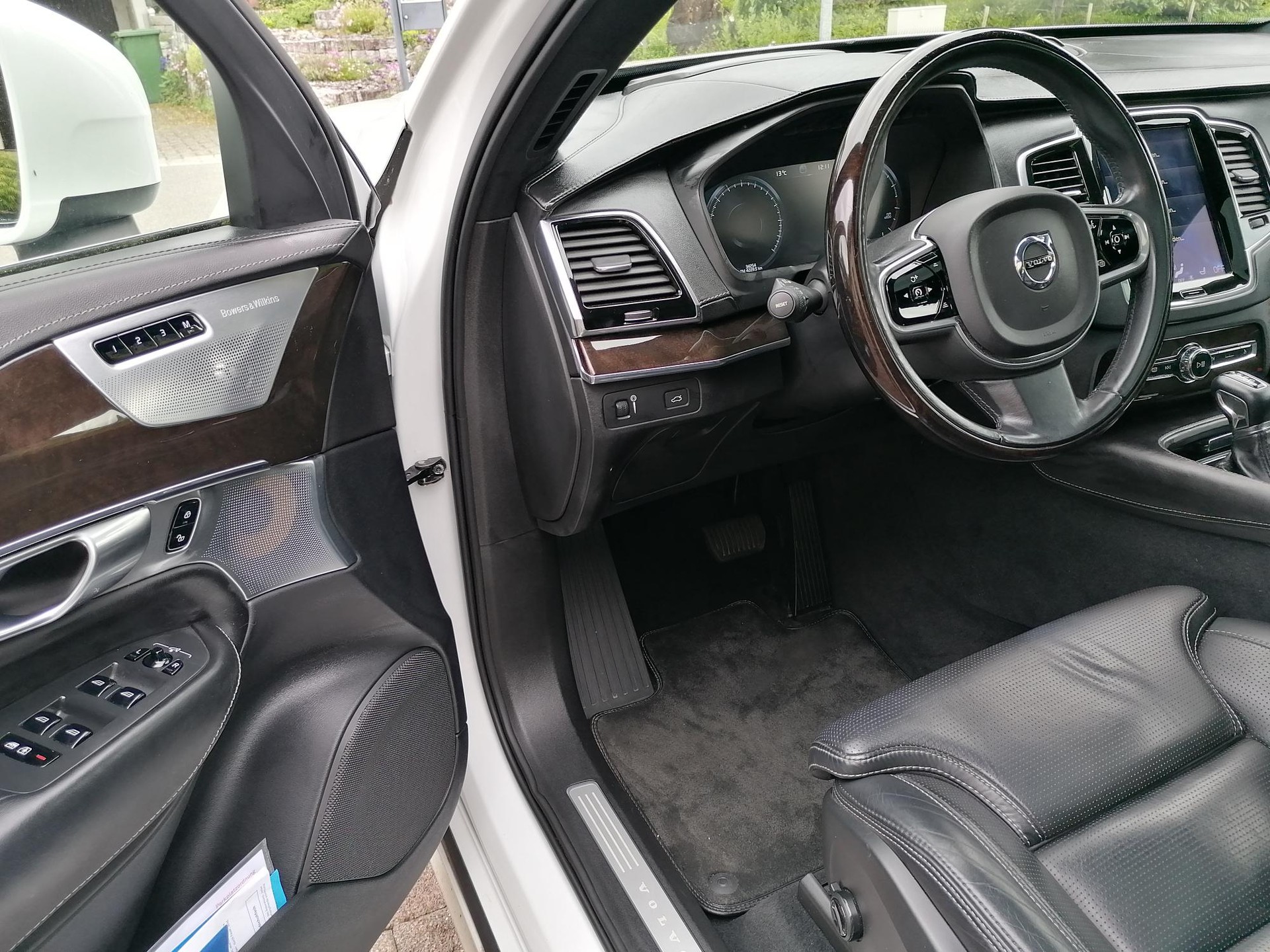 VOLVO 2.0 T6 Inscription 7P. AWD-image-4