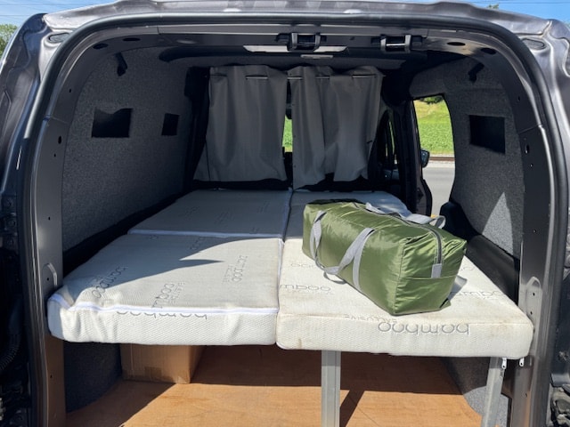 NISSAN 2er Bett Dachfenster mit Lüfter Heckanbauzelt-image-12