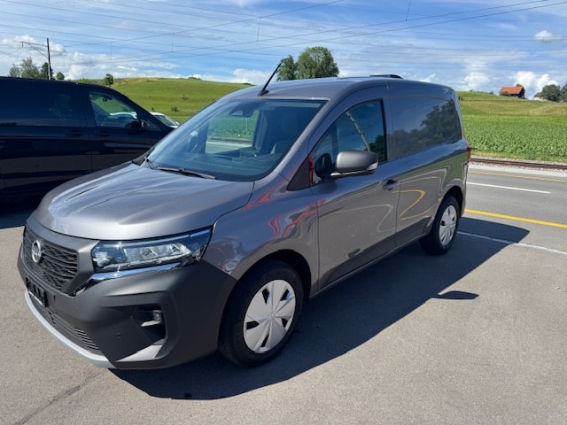 NISSAN 2er Bett Dachfenster mit Lüfter Heckanbauzelt-image-1