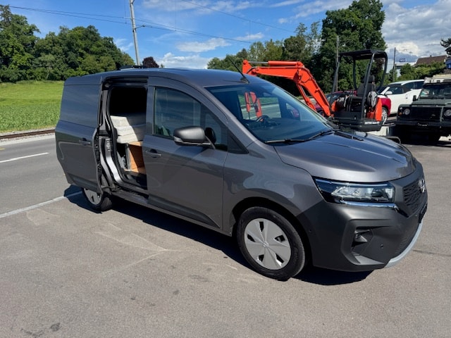 NISSAN 2er Bett Dachfenster mit Lüfter Heckanbauzelt-image-2