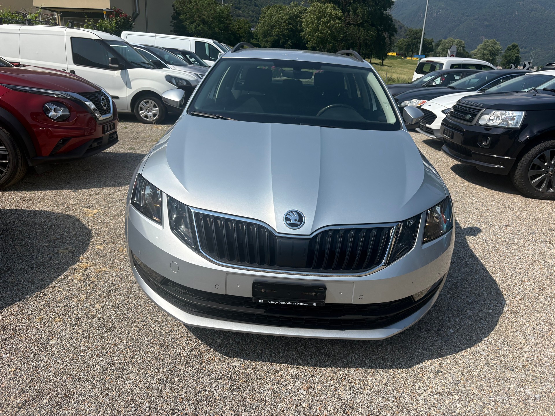 SKODA Octavia Combi 2.0 TDI Ambition 4x4 DSG-image-1
