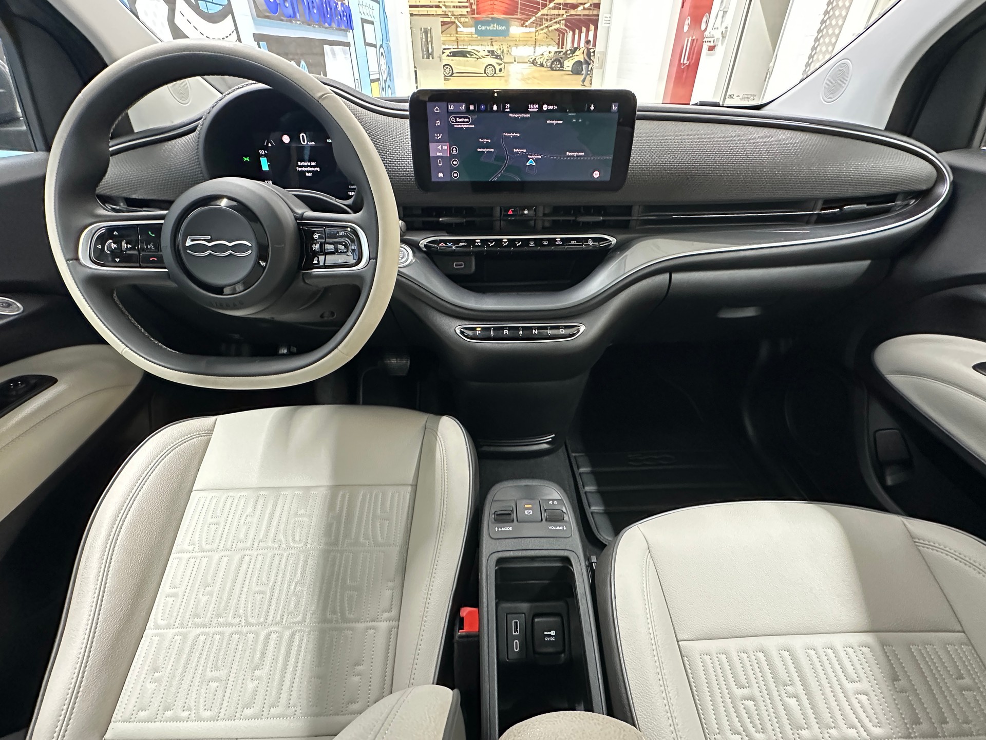 FIAT 500 electric 87 kW La Prima-image-8