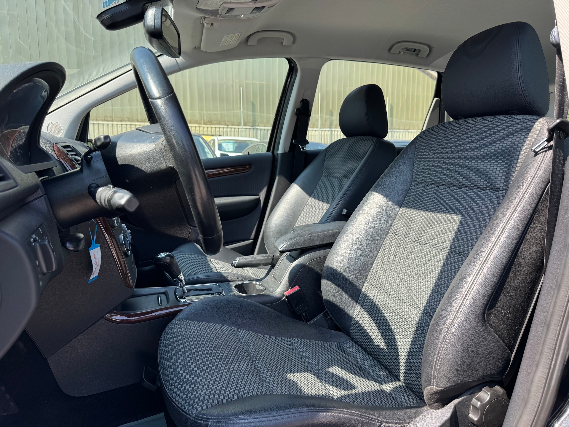 MERCEDES-BENZ A 170 Elégance Edition A-image-9
