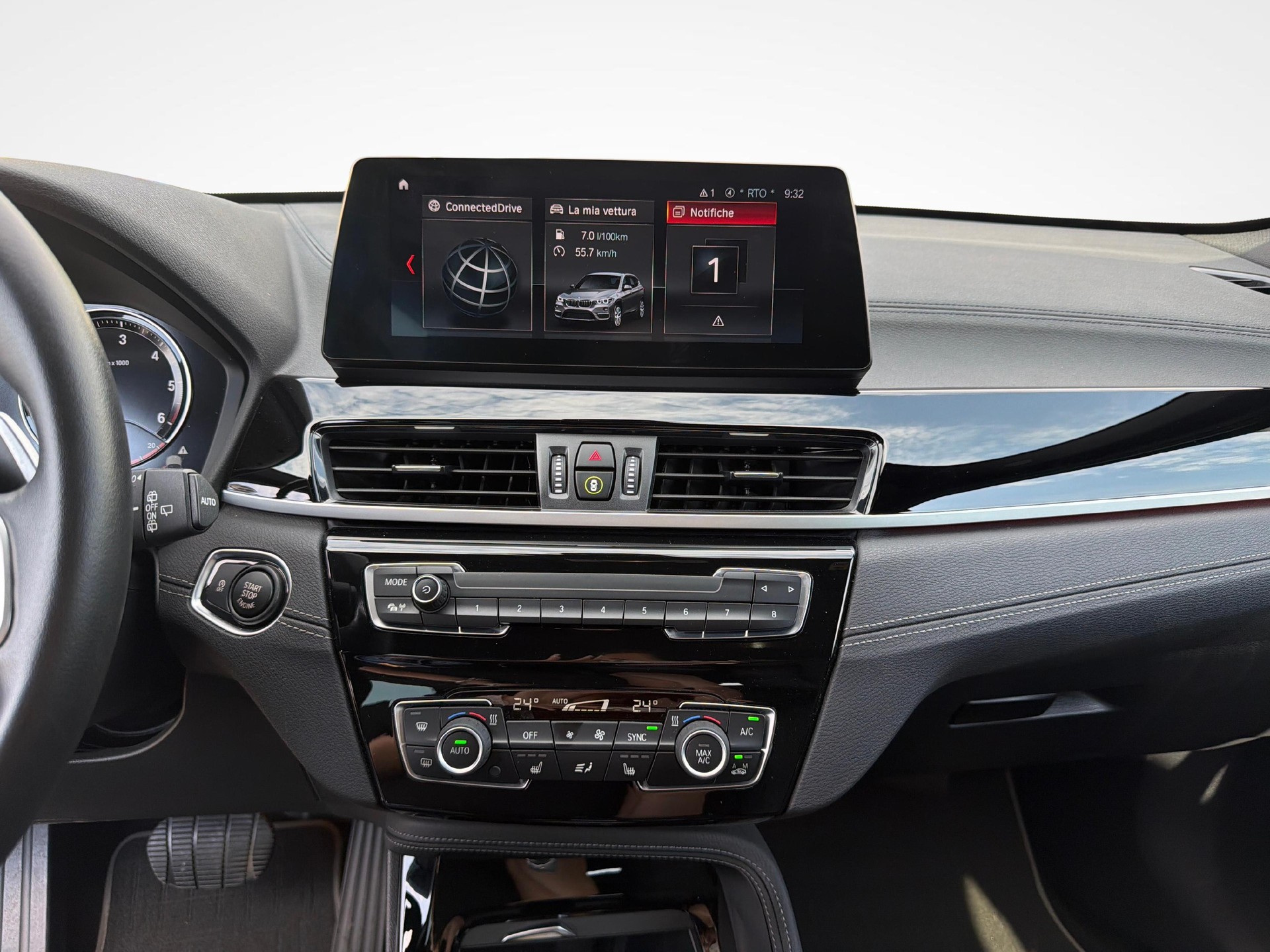 BMW X1 18d xDrive SAG-image-15
