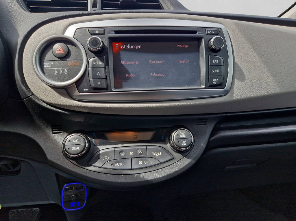 TOYOTA Yaris 1.33 VVT-i Sol MdS 42641/000-image-7