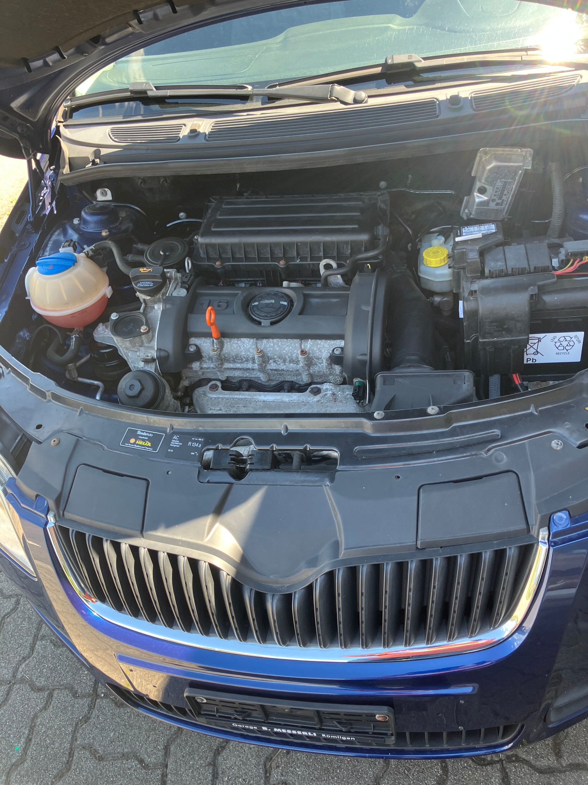 SKODA Fabia 1.6 Elegance-image-6