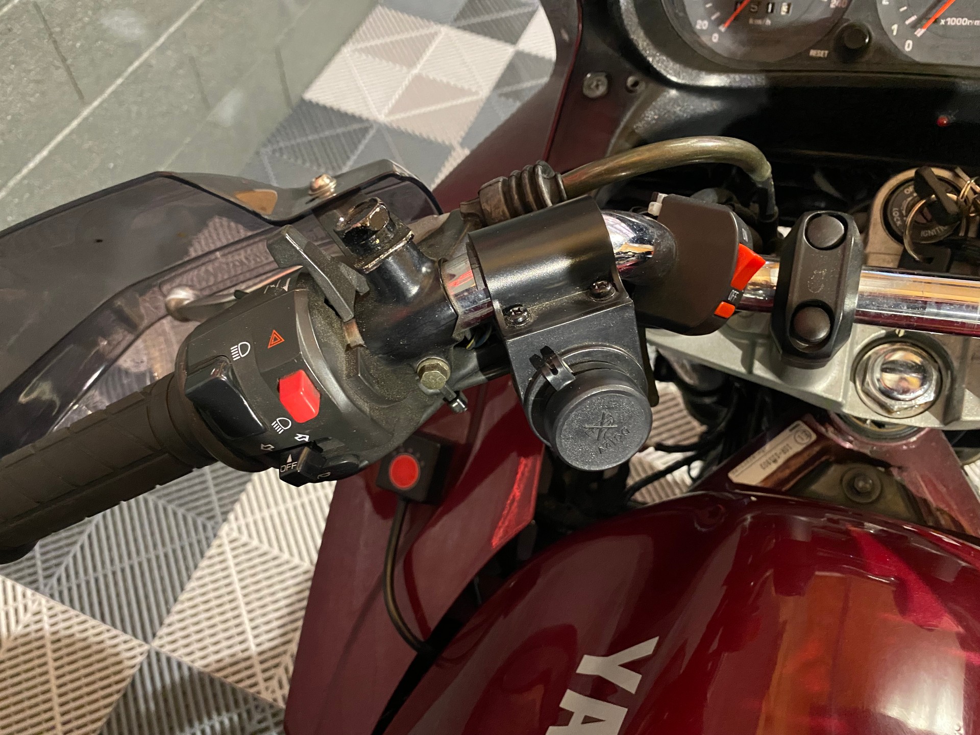 YAMAHA XJ 900 S Diversion-image-6
