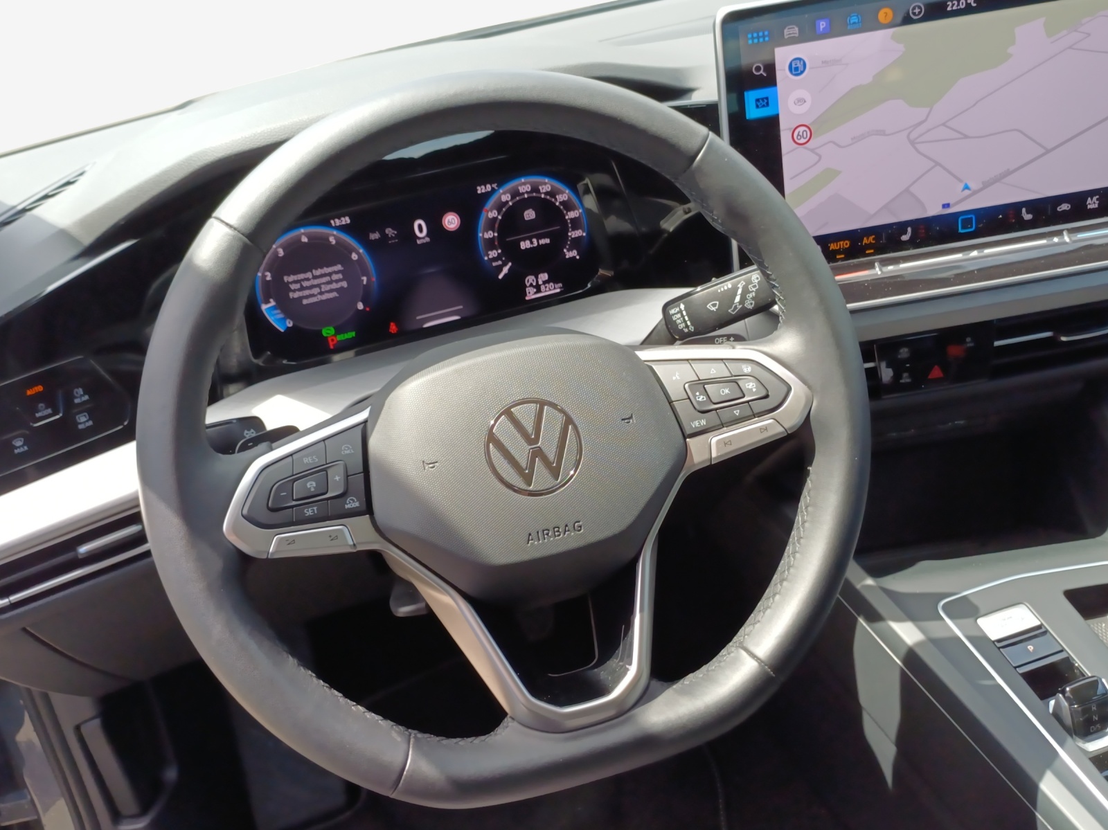 VW Golf 1.5 e TSI mHEV Life DSG-image-9