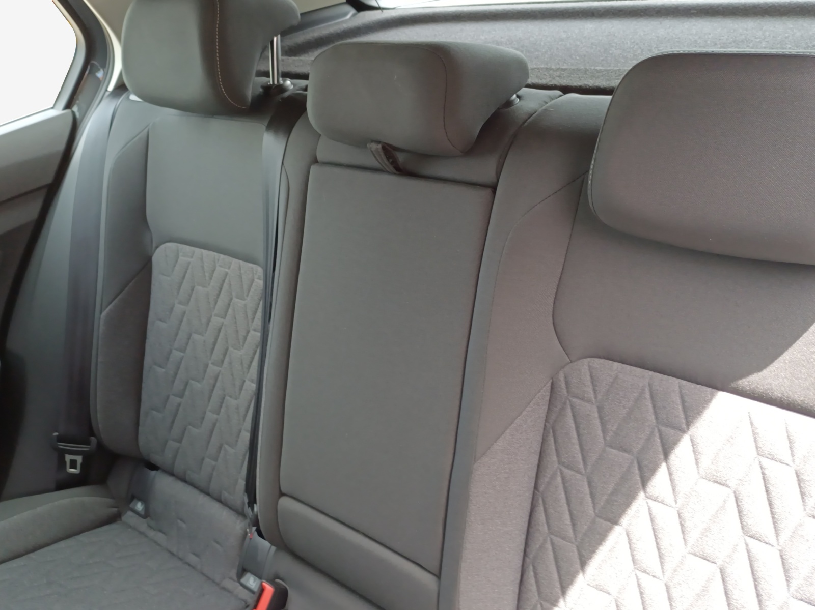 VW Golf 1.5 e TSI mHEV Life DSG-image-11