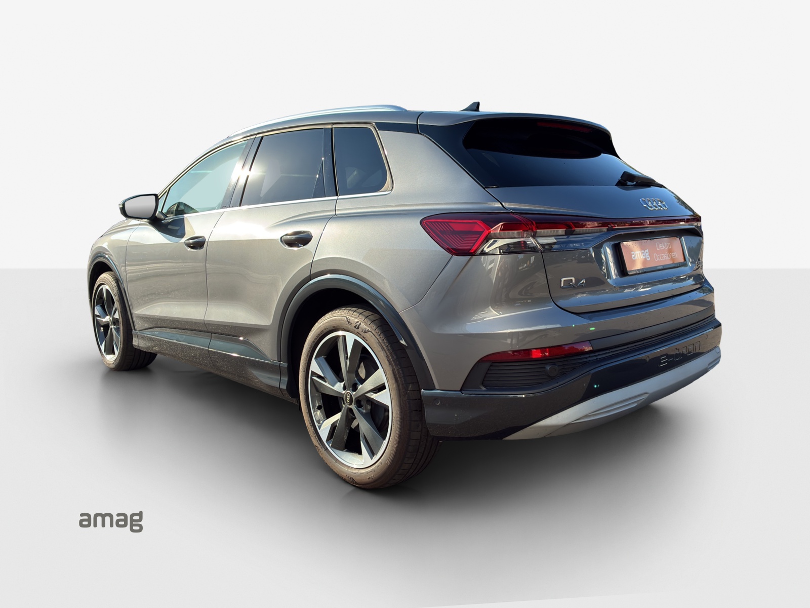 AUDI Q4 e-tron 50 quattro-image-2