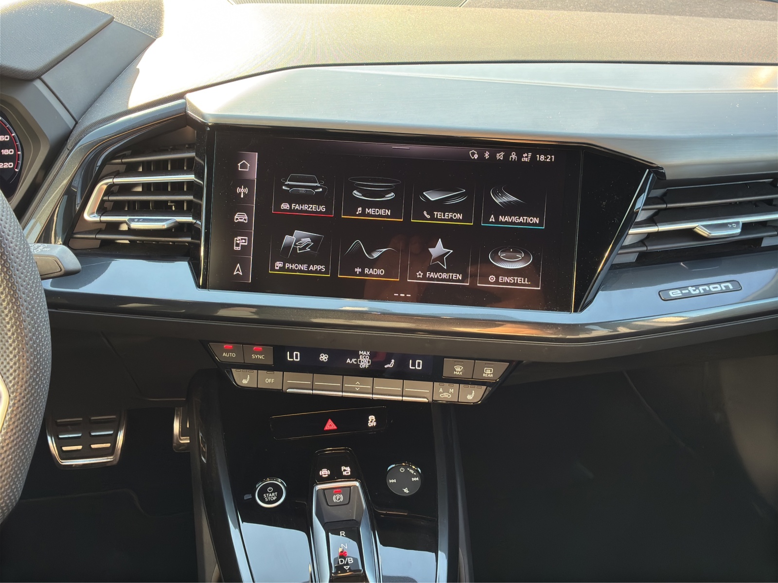 AUDI Q4 e-tron 50 quattro-image-10