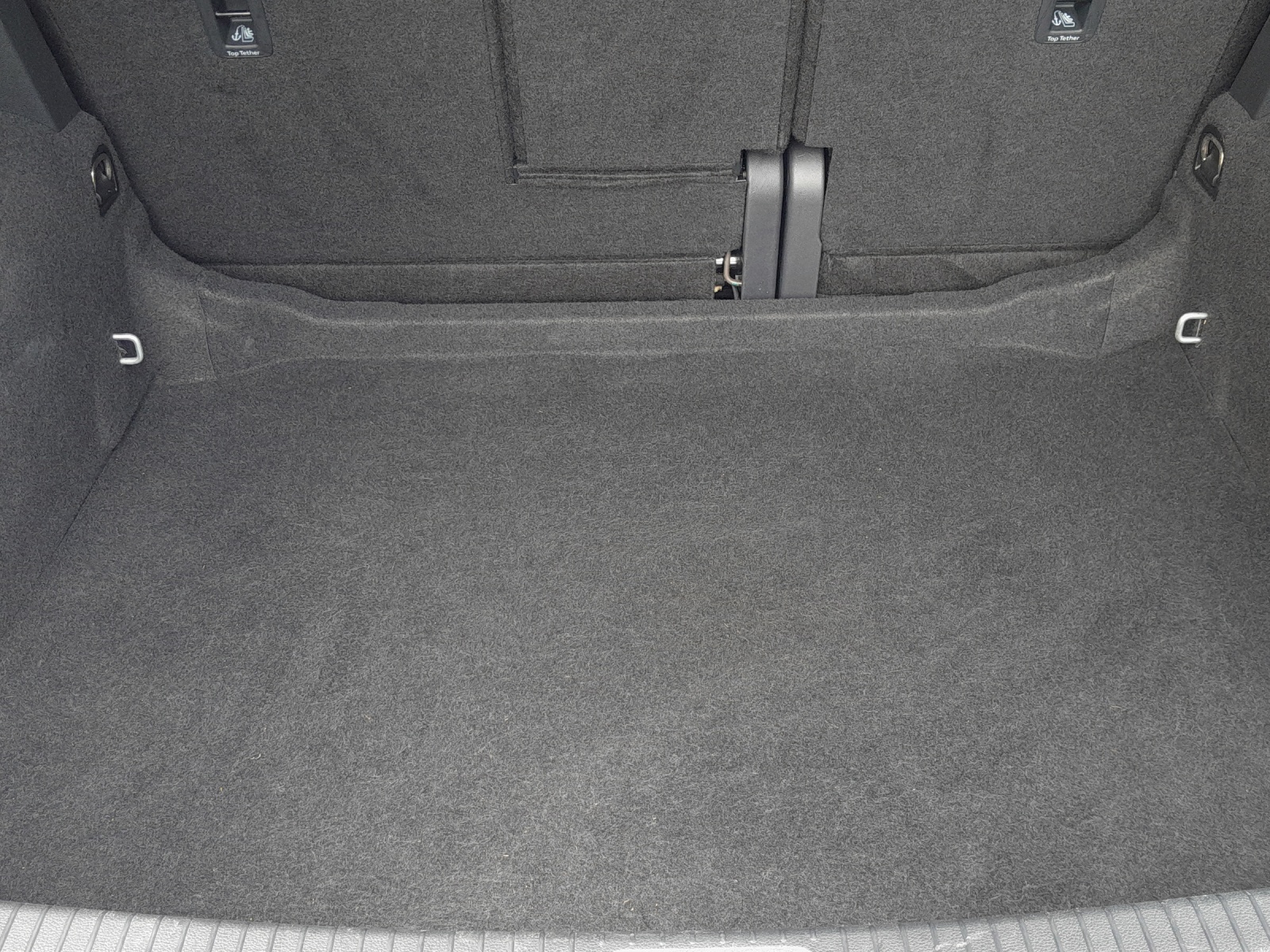 VW Tiguan 2.0TSI R-Line 4Motion DSG-image-12