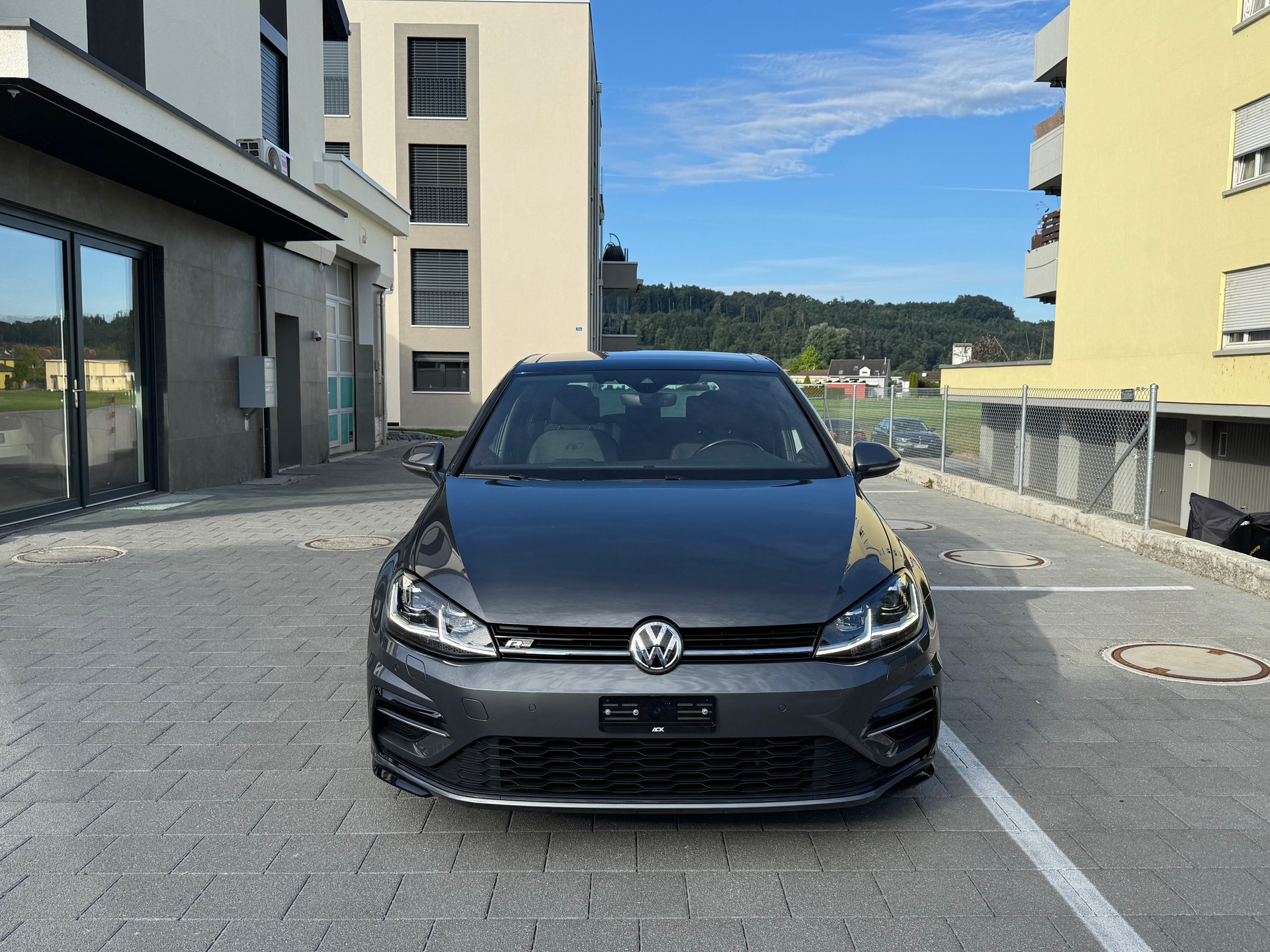 VW Golf 1.5 TSI R-Line DSG-image-7