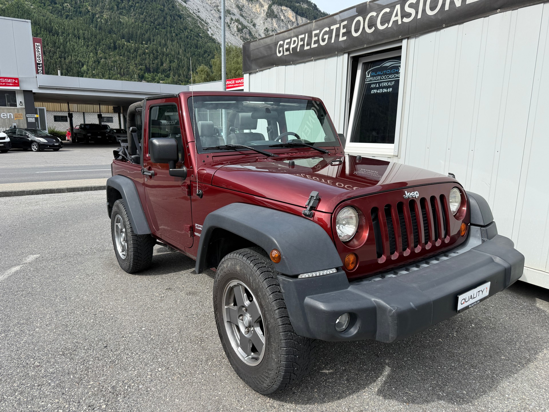 JEEP Wrangler 2.8 CRD Sport Automatic Softtop *FRISCH AB MFK*-image-0
