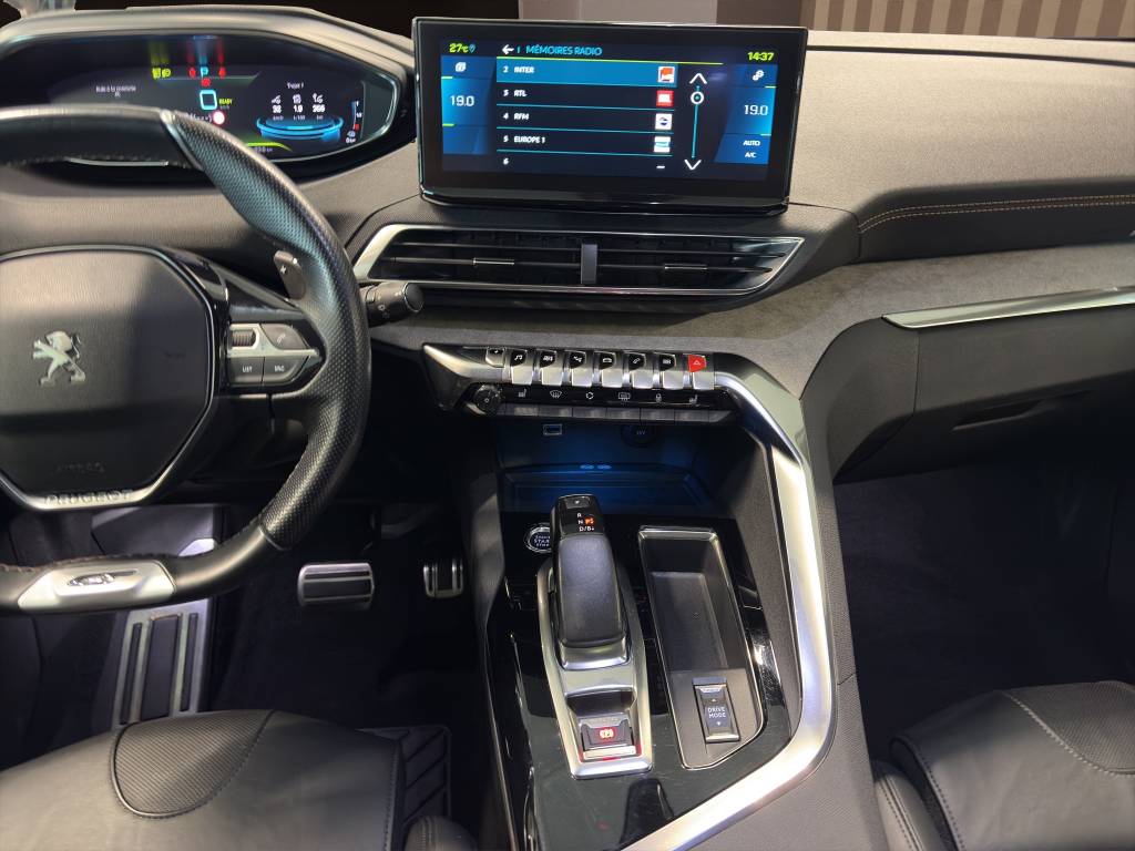 PEUGEOT 3008 225e Hybrid2 GT EAT8-image-15