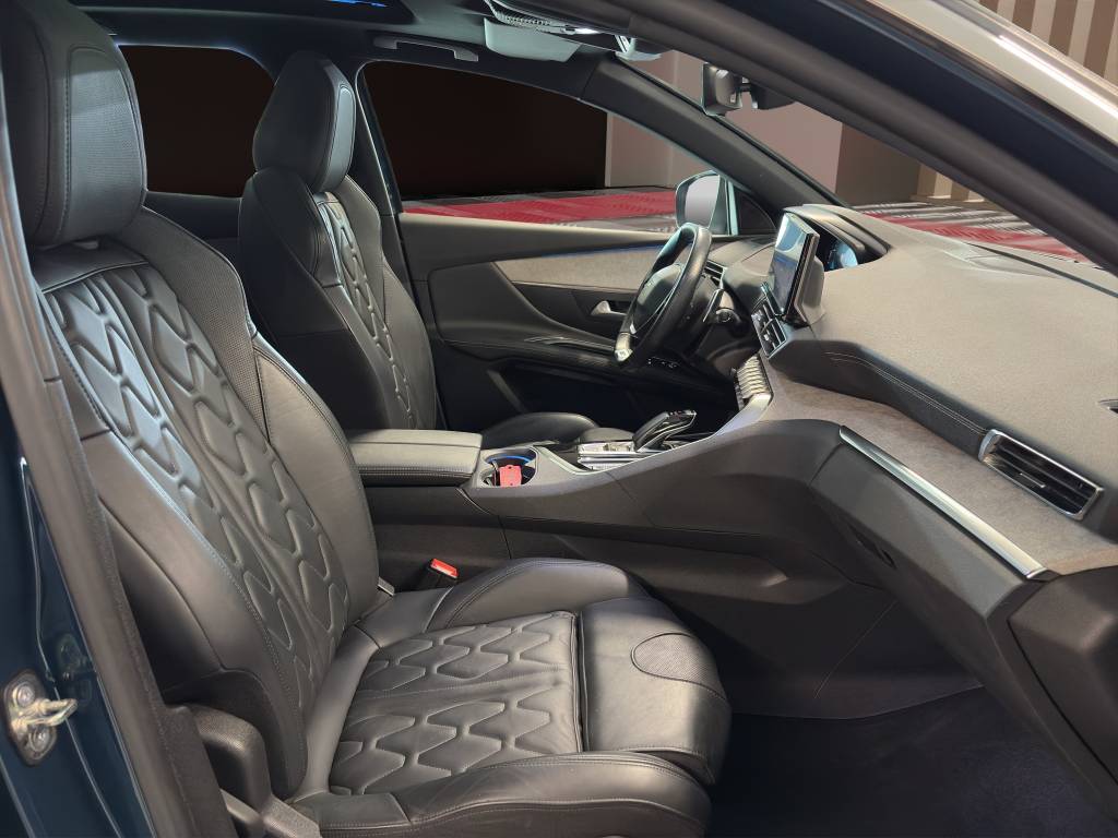PEUGEOT 3008 225e Hybrid2 GT EAT8-image-7