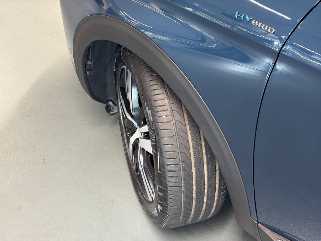 PEUGEOT 3008 225e Hybrid2 GT EAT8-image-13