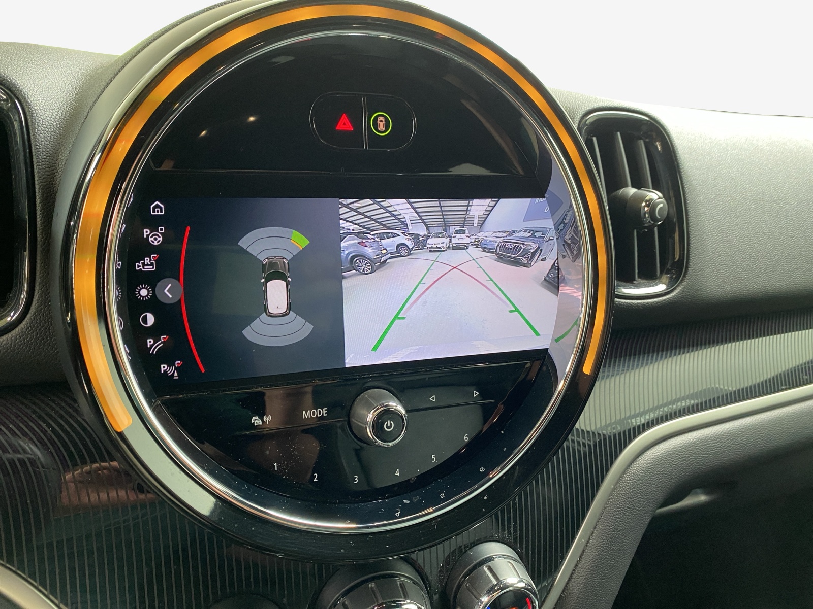 MINI Countryman Cooper SE Trafalgar ALL4 PHEV Steptronic-image-13