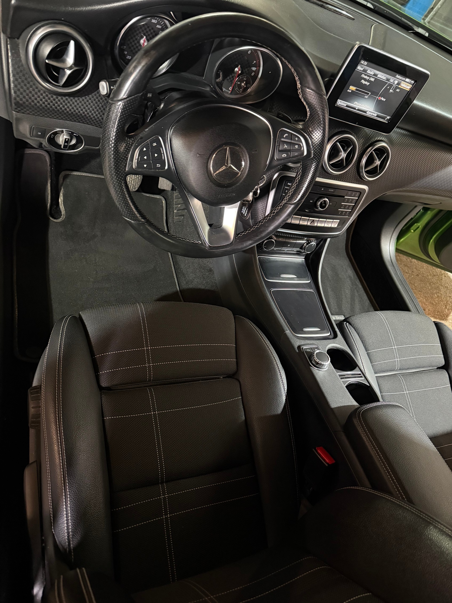 MERCEDES-BENZ A 200 Style-image-4