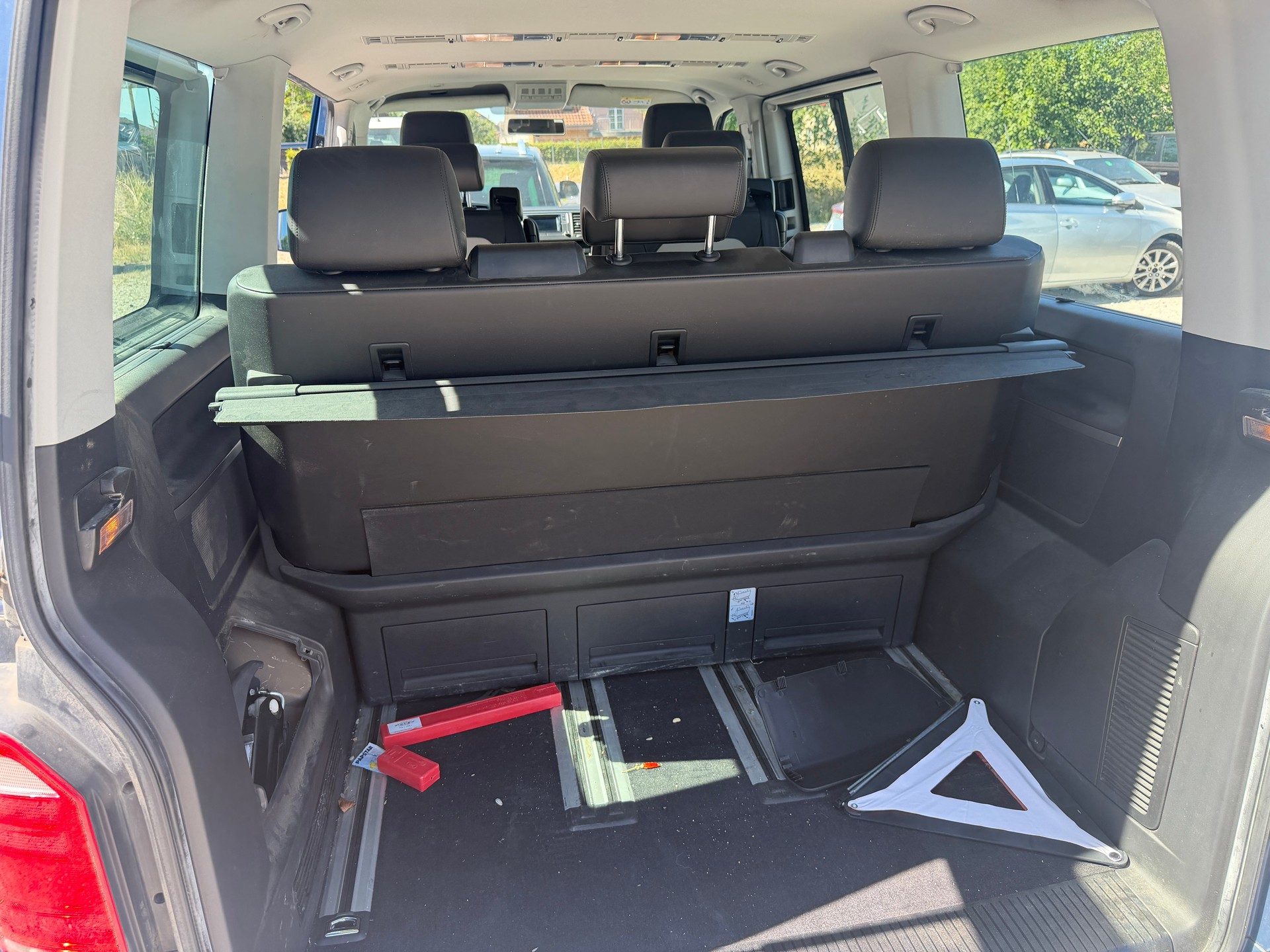 VW T6 Multivan 2.0 TDI Business 4Motion-image-8