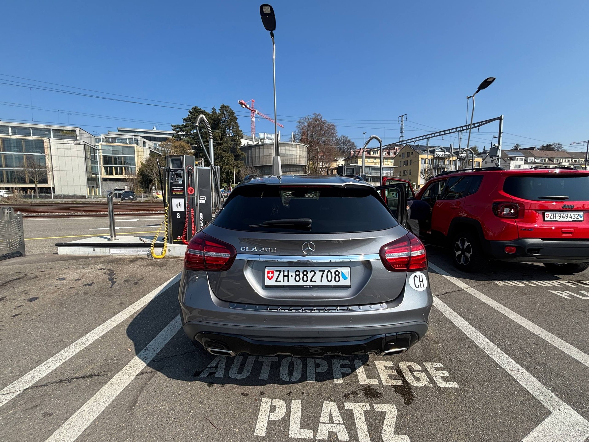 MERCEDES-BENZ GLA 200 Night Star-image-2