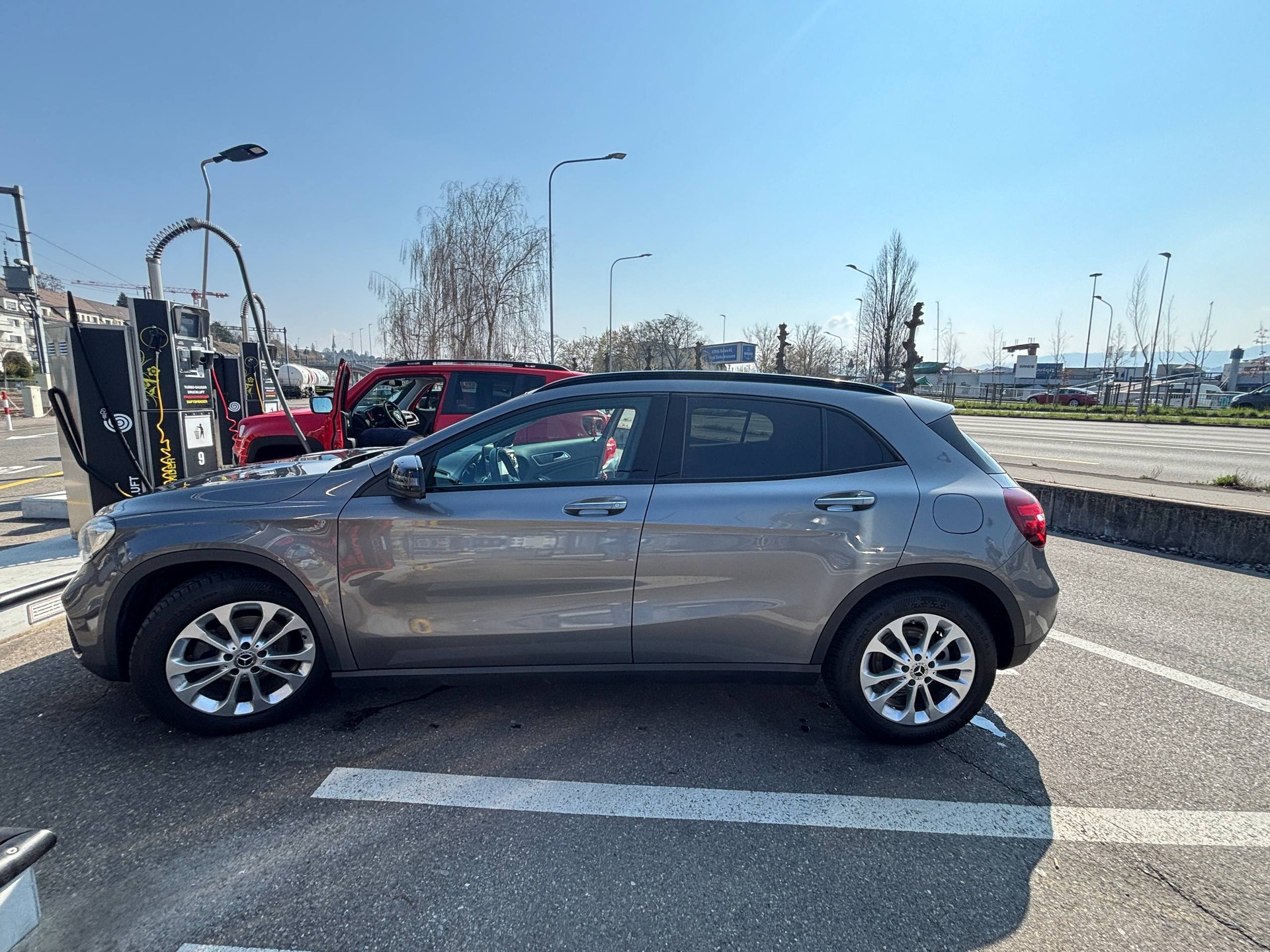 MERCEDES-BENZ GLA 200 Night Star-image-1