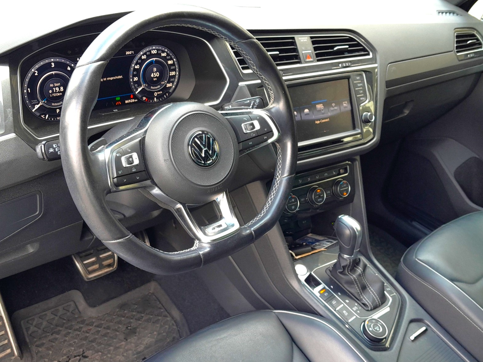 VW Tiguan 2.0 TDI SCR Highline4Motion DSG-image-7