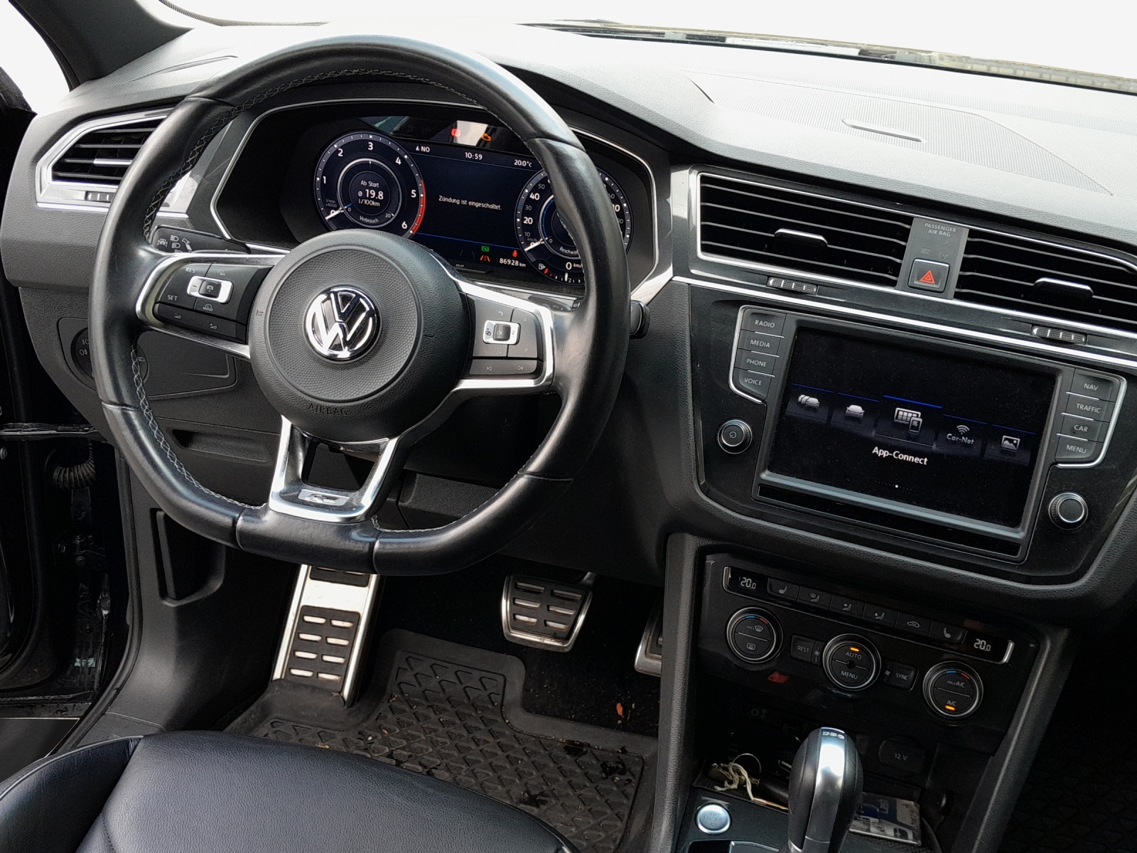 VW Tiguan 2.0 TDI SCR Highline4Motion DSG-image-8