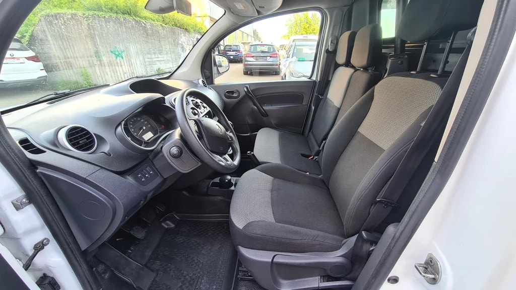RENAULT Kangoo Medium dCi 90 ENERGY Access ** 3-Plätzer ** Klimaanlage ** PDC Hinten ** Tempomat ** Sortimo ** Frisch Ab MFK & Service-image-8