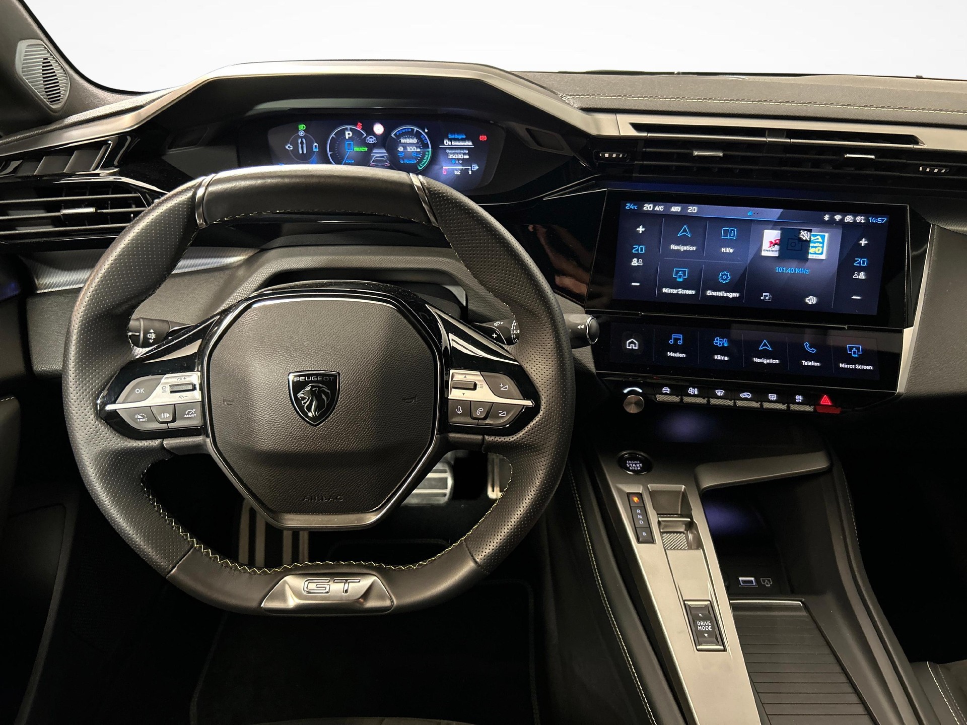 PEUGEOT 308 SW 1.6 PHEV 180 GT-image-5