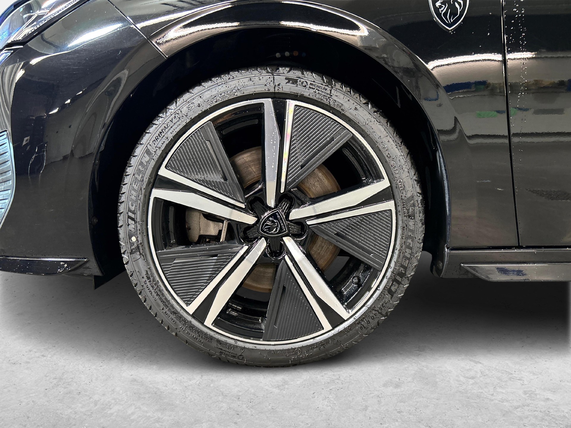 PEUGEOT 308 SW 1.6 PHEV 180 GT-image-11