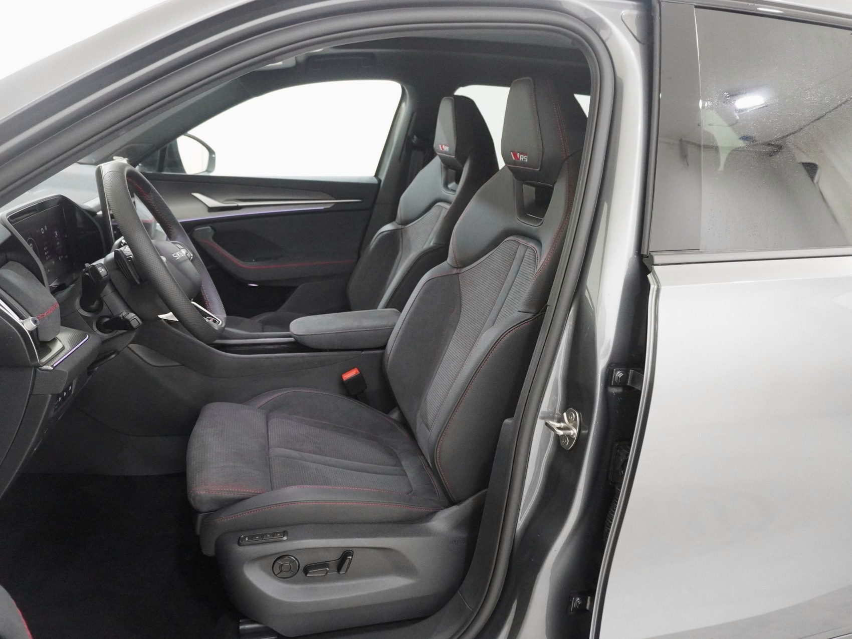 SKODA Kodiaq 2.0 TSI RS-image-12