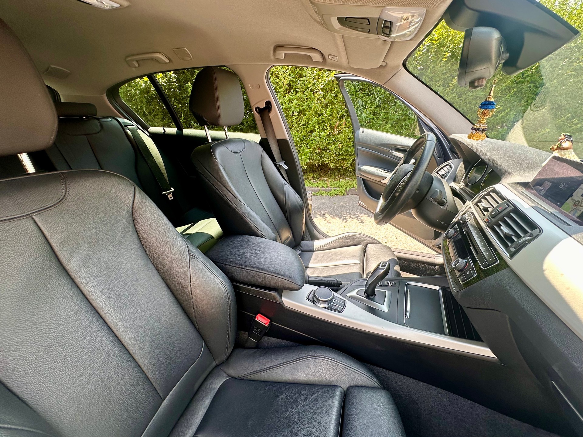 BMW 118i-image-3