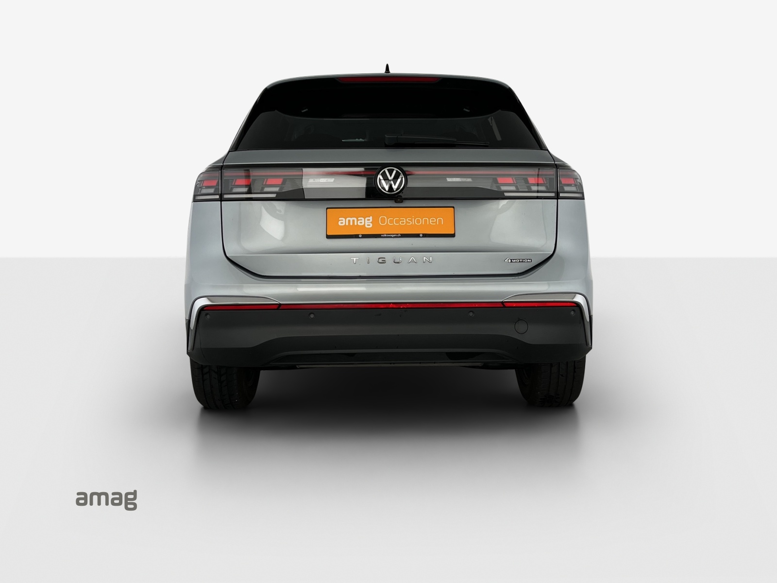 VW Tiguan 2.0 TSI DSG Elegance 4Motion-image-3