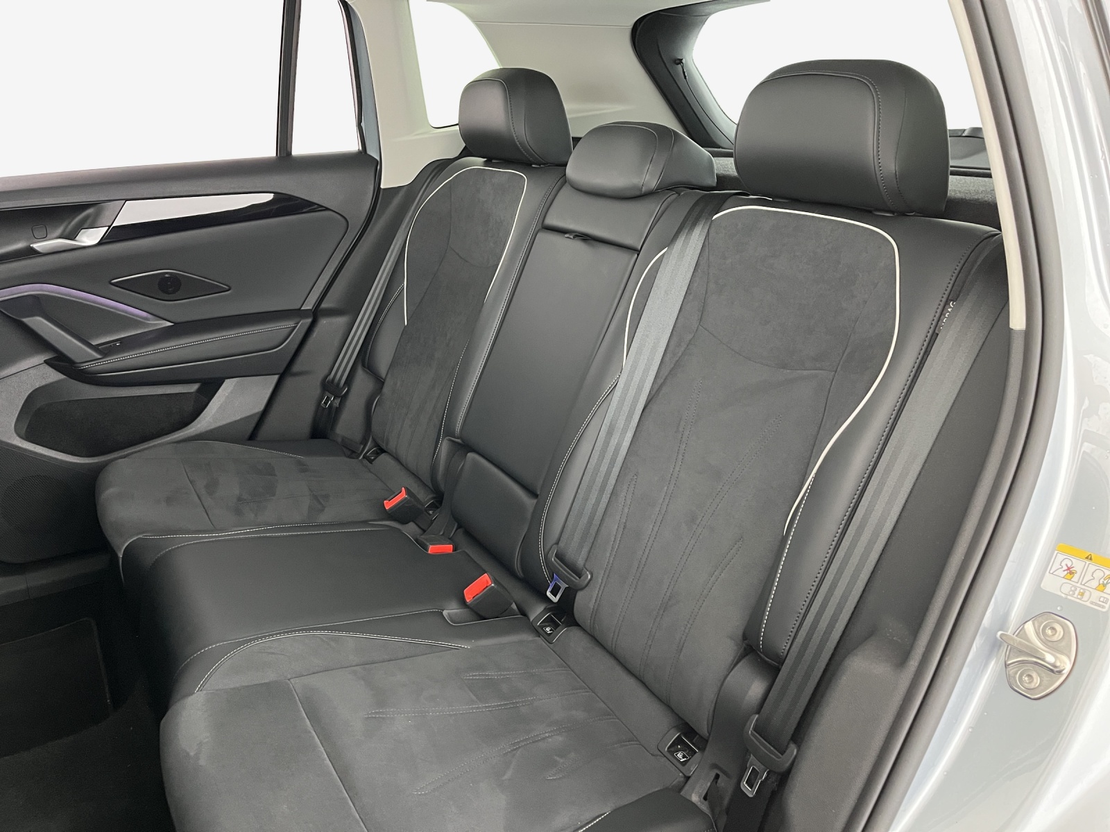 VW Tiguan 2.0 TSI DSG Elegance 4Motion-image-11
