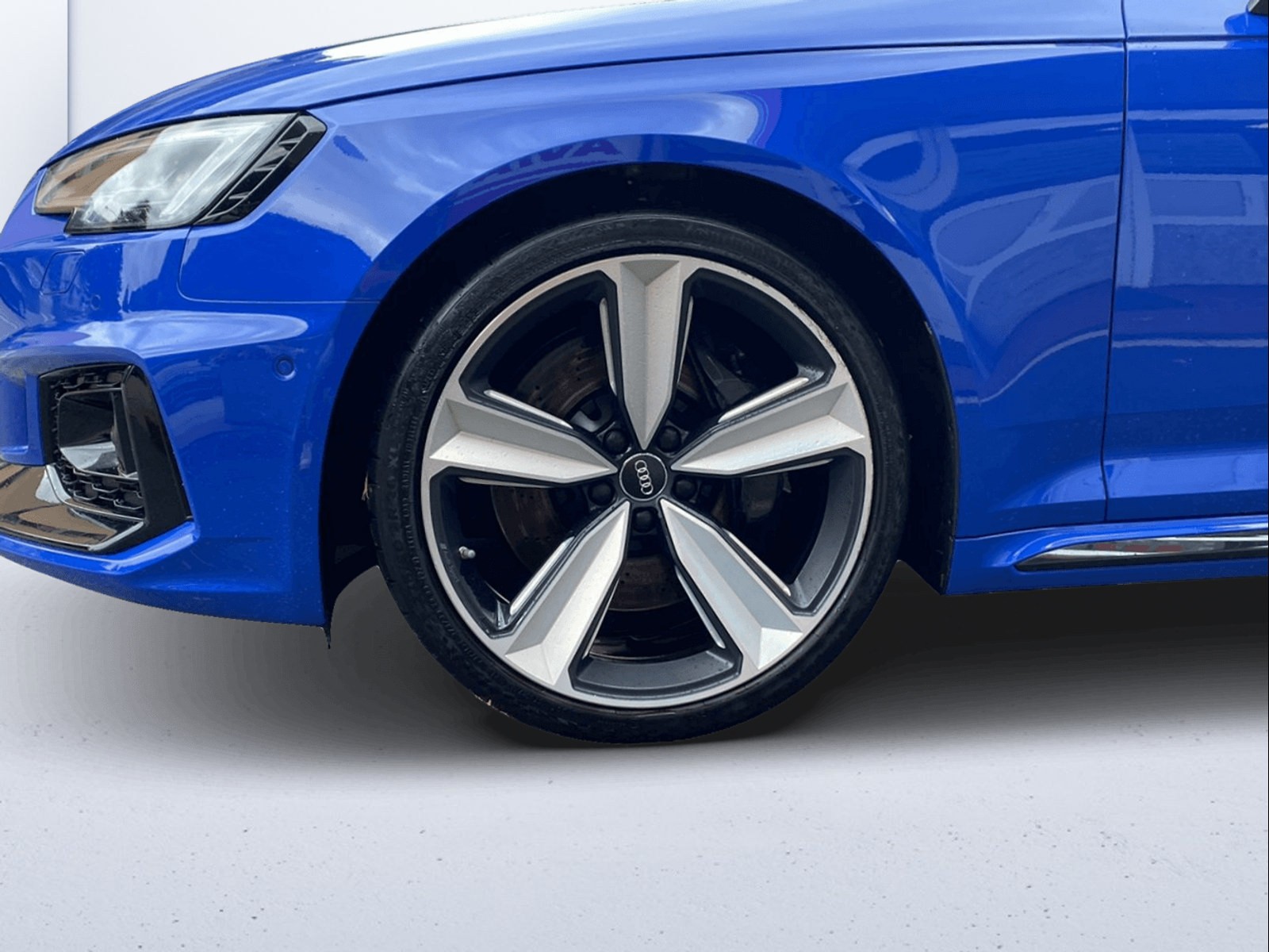 AUDI RS4 Avant 2.9 TFSI quattro tiptronic-image-8