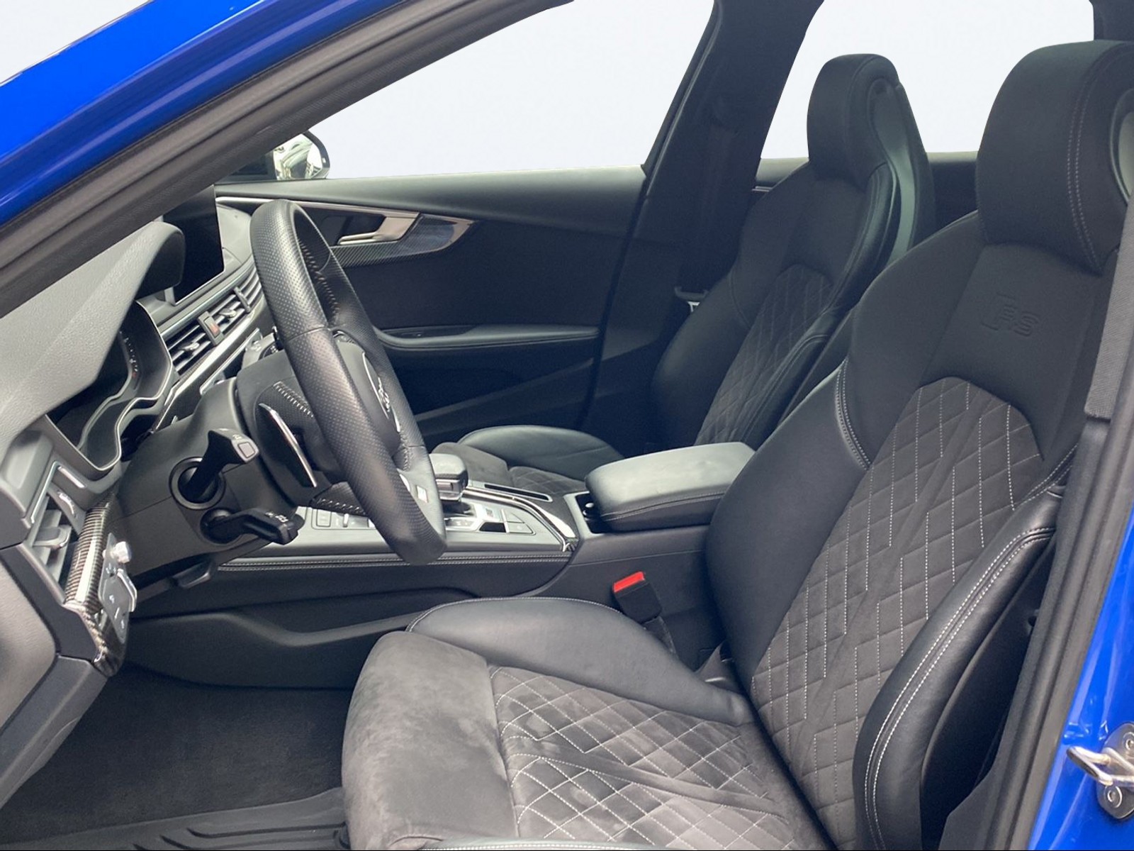 AUDI RS4 Avant 2.9 TFSI quattro tiptronic-image-10