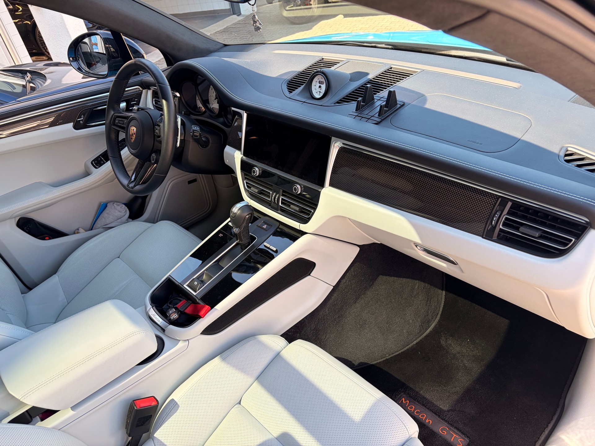 PORSCHE Macan GTS PDK-image-3