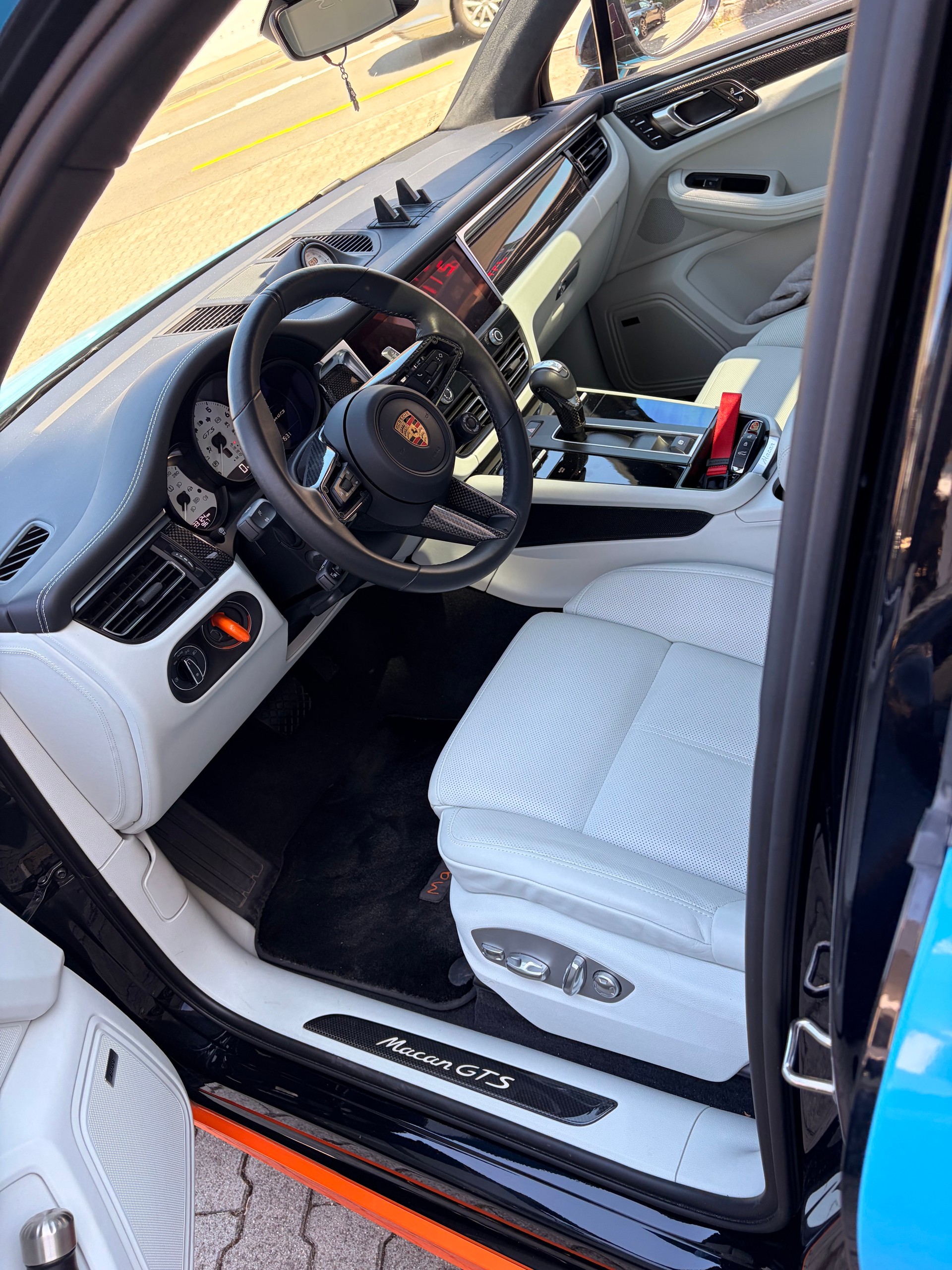 PORSCHE Macan GTS PDK-image-6
