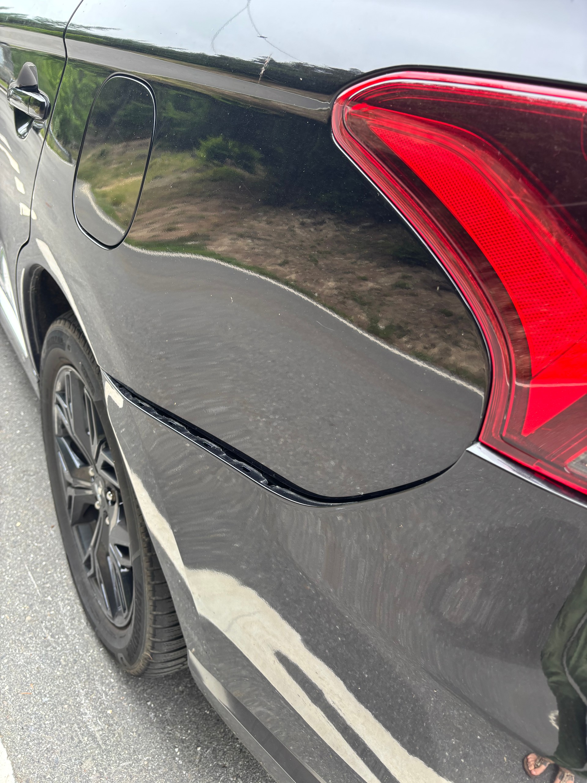 MITSUBISHI 2.4 PHEV Diamond S-Edition-image-9