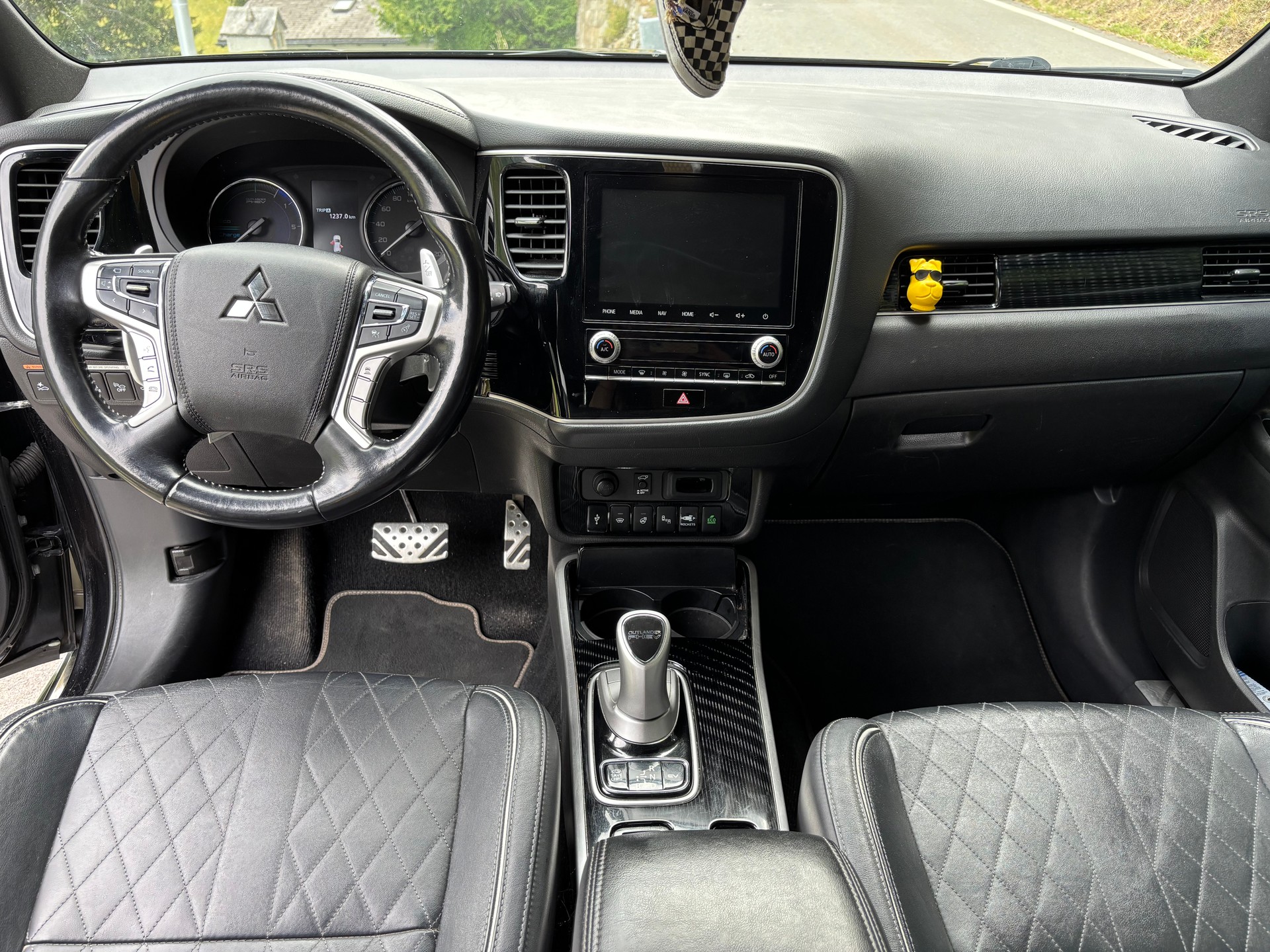 MITSUBISHI 2.4 PHEV Diamond S-Edition-image-5