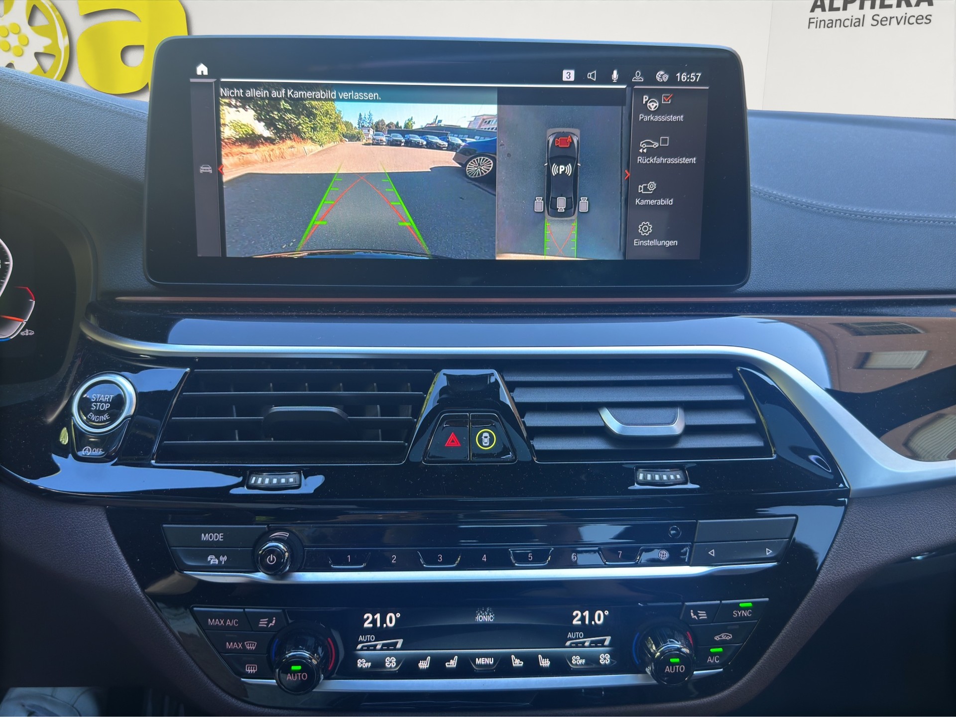 BMW M550i xDrive FACLIFT Exclusiv AHK / Standheizung / ACC-image-18
