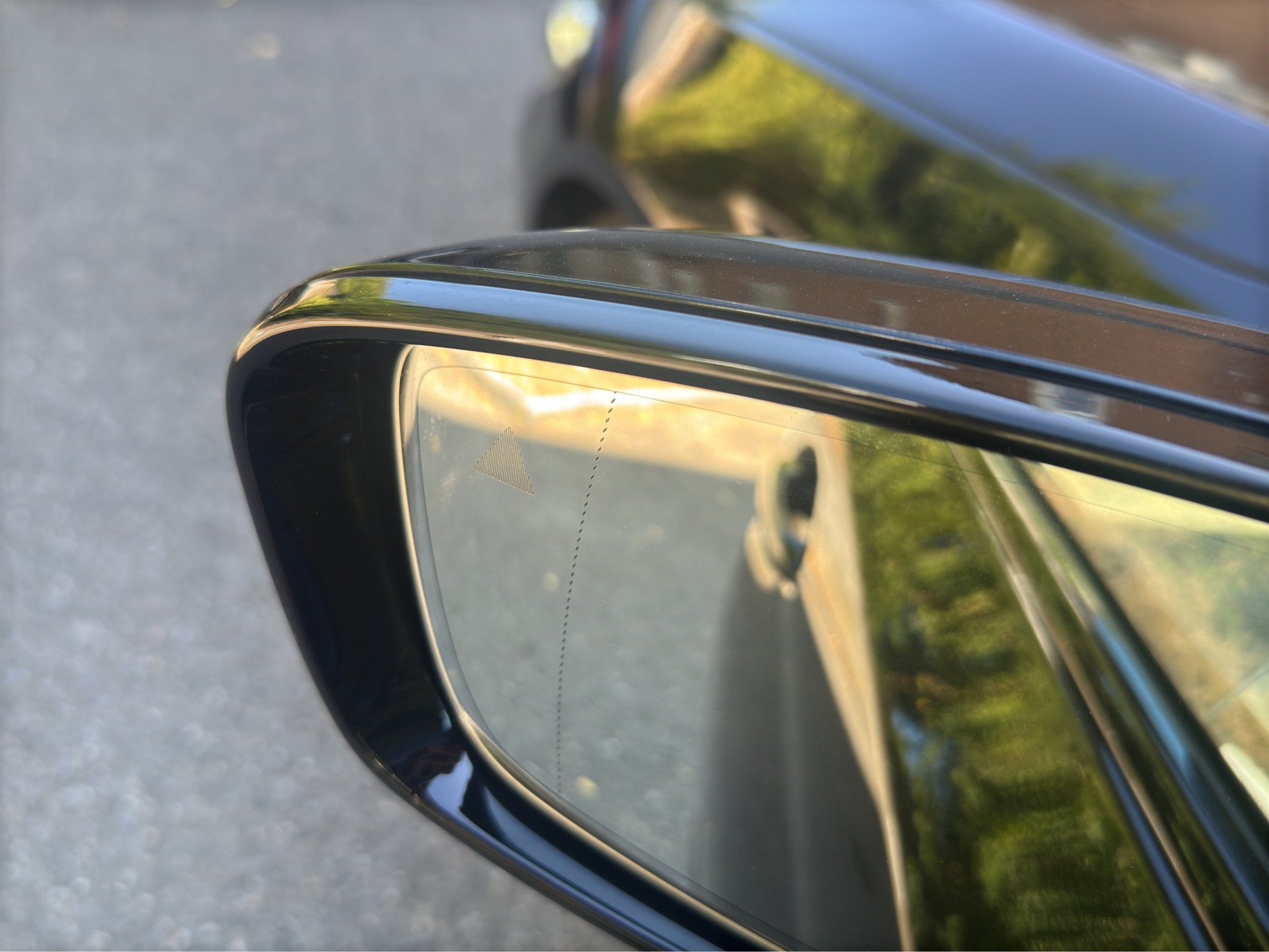 BMW M550i xDrive FACLIFT Exclusiv AHK / Standheizung / ACC-image-17