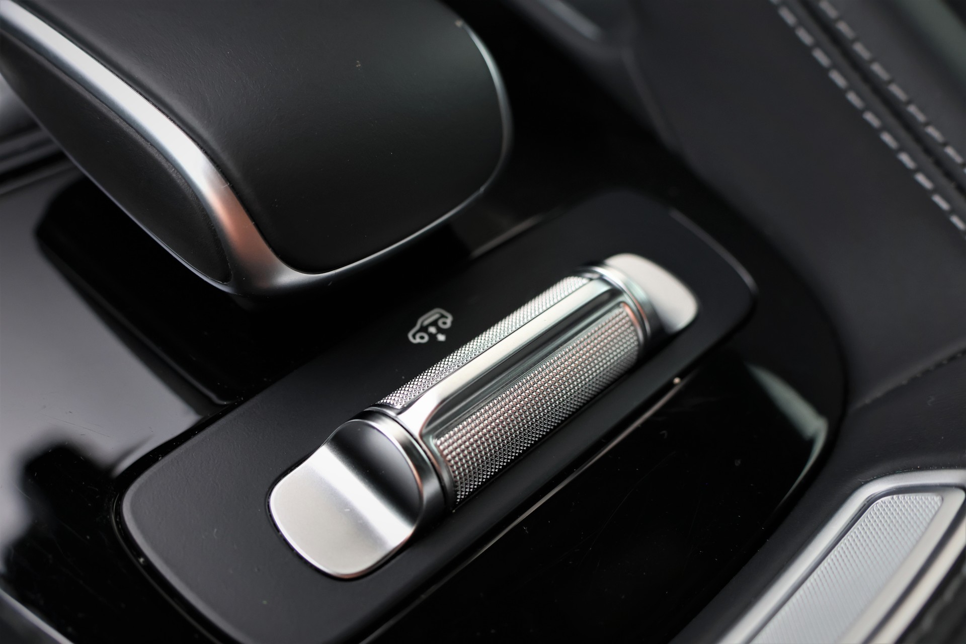 MERCEDES-BENZ GLE 63 S AMG 4Matic+ 9G-Speedshift (CH) + 3.5T AHK-image-37